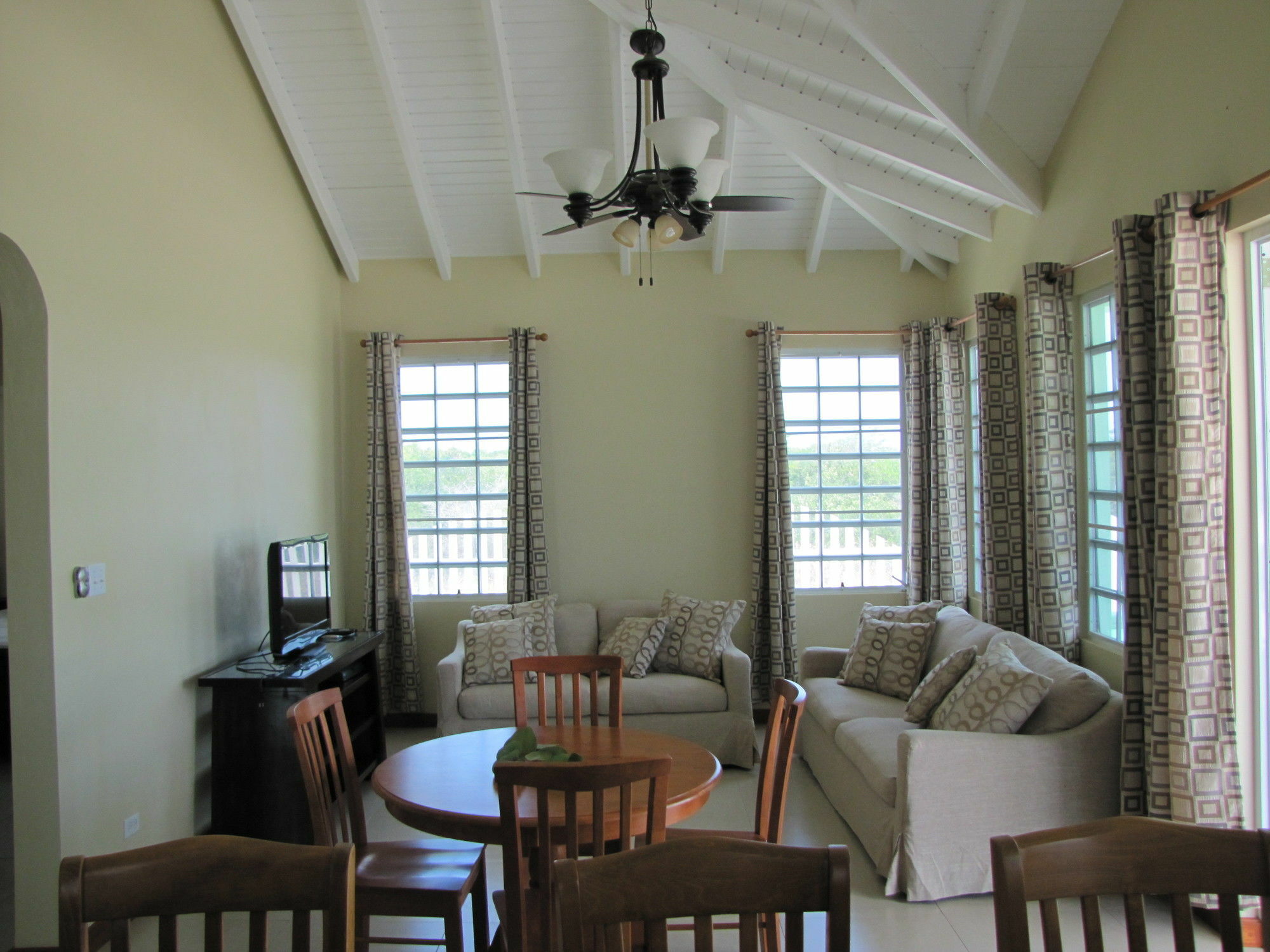 Sea Grape Villas The Settlement Экстерьер фото